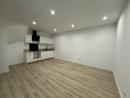 Location Maison 4 pièces 61m² VILLEVEYRAC 34560 - Photo 3