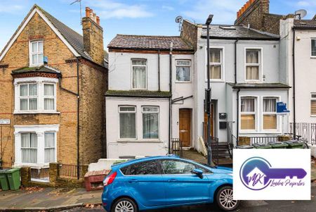 1 Bedroom Room in Flat Share To Rent - Photo 4