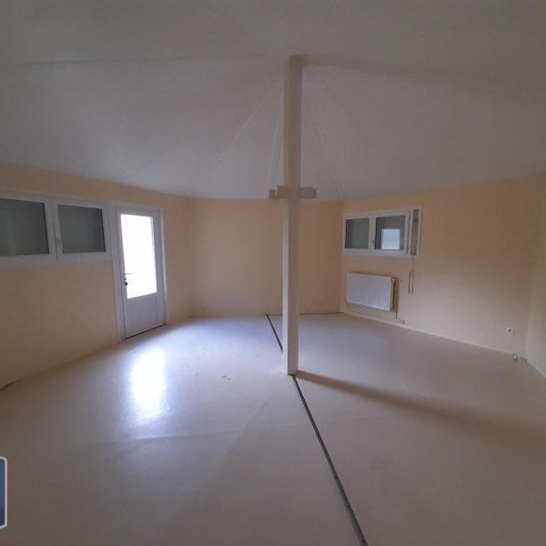 Location Appartement 2 pièces 92m² CHASSENEUIL DU POITOU 86360 - Photo 1