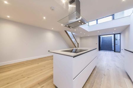 3 bedroom end of terrace house to rent - Photo 2