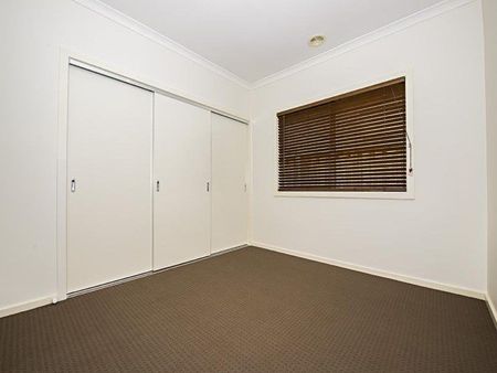 6 Woodstock Drive, Doreen - Photo 2