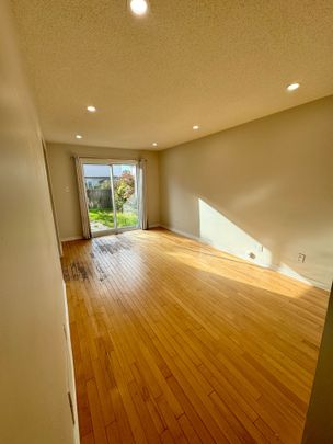 For Lease - 1834 Duclos Avenue, Orleans - Convent Glen and Area, Ontario - Photo 1