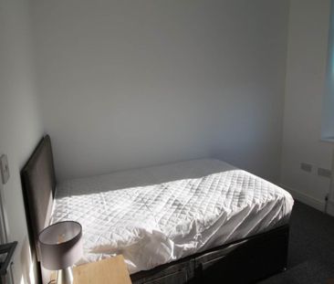 Silver Royd Hill (Room 3), Armley, Leeds - Photo 4