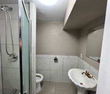 For Lease - 39 Frankton Crescent Unit# Lower, Toronto, Ontario - Photo 4