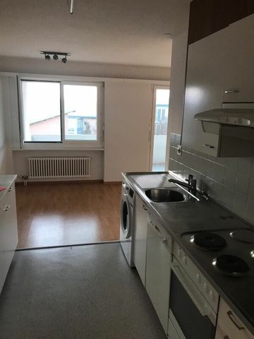 Gemütliche 4.5-Zimmer-Wohnung mit Balkon - Photo 4