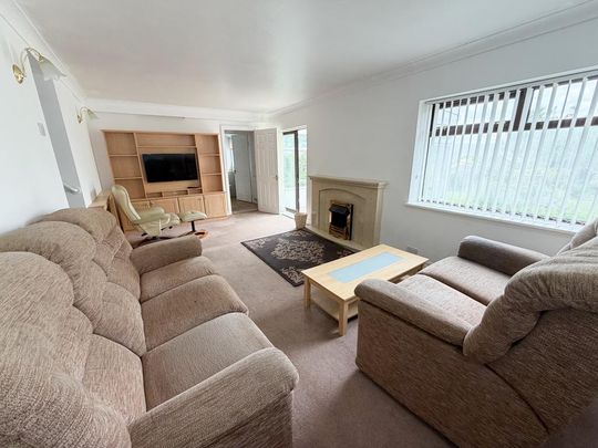 3 bedroom semi-detached house to rent - Photo 1