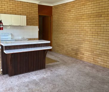 Two Bedroom Unit in South Tamworth - Photo 2