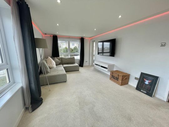 2 bedroom apartment to rent - Photo 1