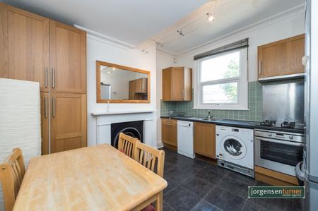 3 bedroom flat to rent - Photo 5