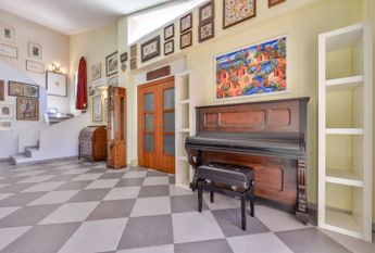 FOR RENT VILLA MORAIRA with 4 bedrooms for LONG TERM NEAR THE BEACH AND THE CITY