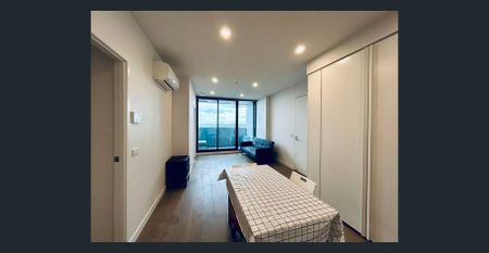 A South Melbourne Gem with Spectacular Bay Views! - Photo 2