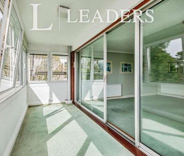 Branksome Wood Road, Bournemouth, BH2 - Photo 3