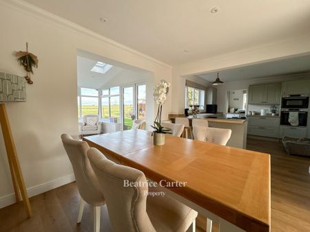 4 bedroom detached house to rent - Photo 5