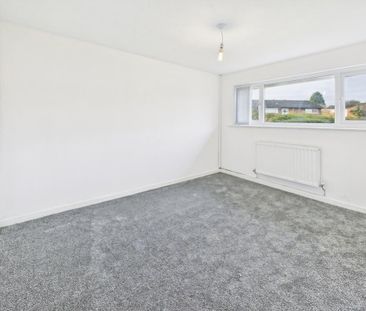 2 bedroom maisonette to rent - Photo 2