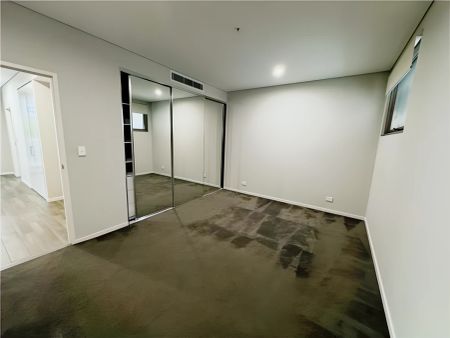 2 bed 2 bath - Photo 5