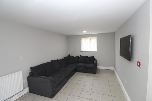 7 bedroom house to rent - Photo 1