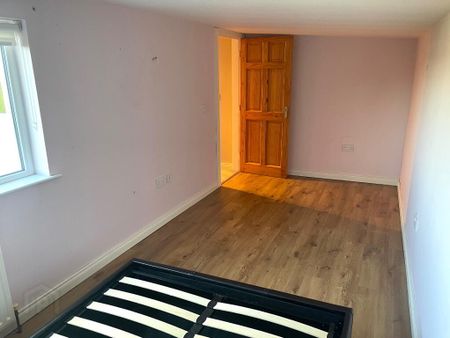 25 Cavan Road, Castlederg, BT81 7TP - Photo 2