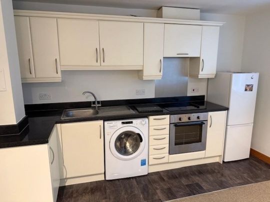 2 bedroom flat to rent - Photo 1