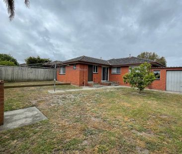 FAMILY HOME | GREAT LOCATION | - Photo 5