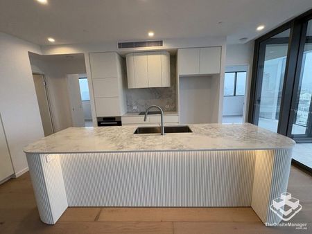 Brand New 2-Bedroom Apartment with Premium Finishes & Balcony - The Greenwich - Photo 2