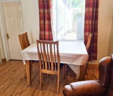 88 Victoria Street, Lurgan, BT67 9DG - Photo 2