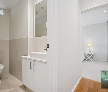 Views to Live For – North-Facing Riverside Apartment - Photo 2