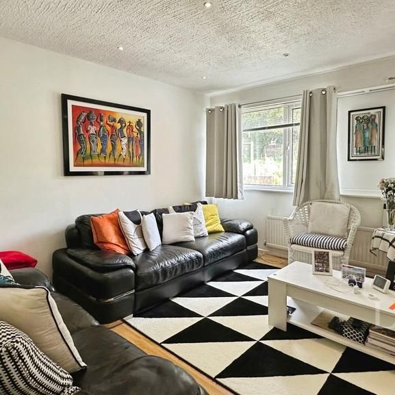 3 bedroom terraced house to rent - Photo 1
