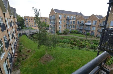 Esparto Way, South Darenth, DA4 - Photo 3