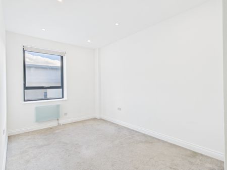 16 Elmfield Road, Bromley, BR1, London - Photo 3