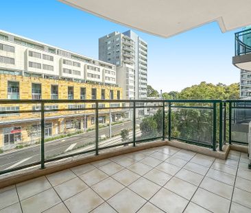 Well Presented 2 Bedroom Apartment in Ideal Location - Photo 6