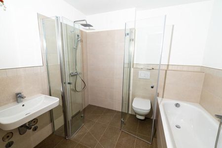 Wohntraum - Erstklassige 2-Raumwohnung mit Balkon - Photo 5