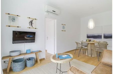 Carrer del Consell de Cent, Barcelona, Catalonia 08009 - Foto 2