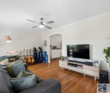 Gorgeous two bedroom villa in sought after location - Photo 2