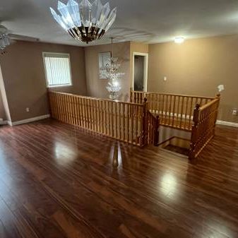 Large 4 Bedroom Upper in West Abbotsford - Photo 1