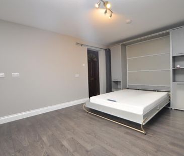 Studio to rent - Photo 3