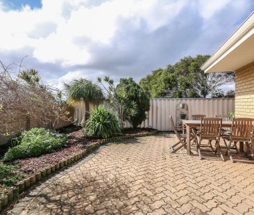 1/2 Bramston Street, Spearwood WA 6163 - Photo 4