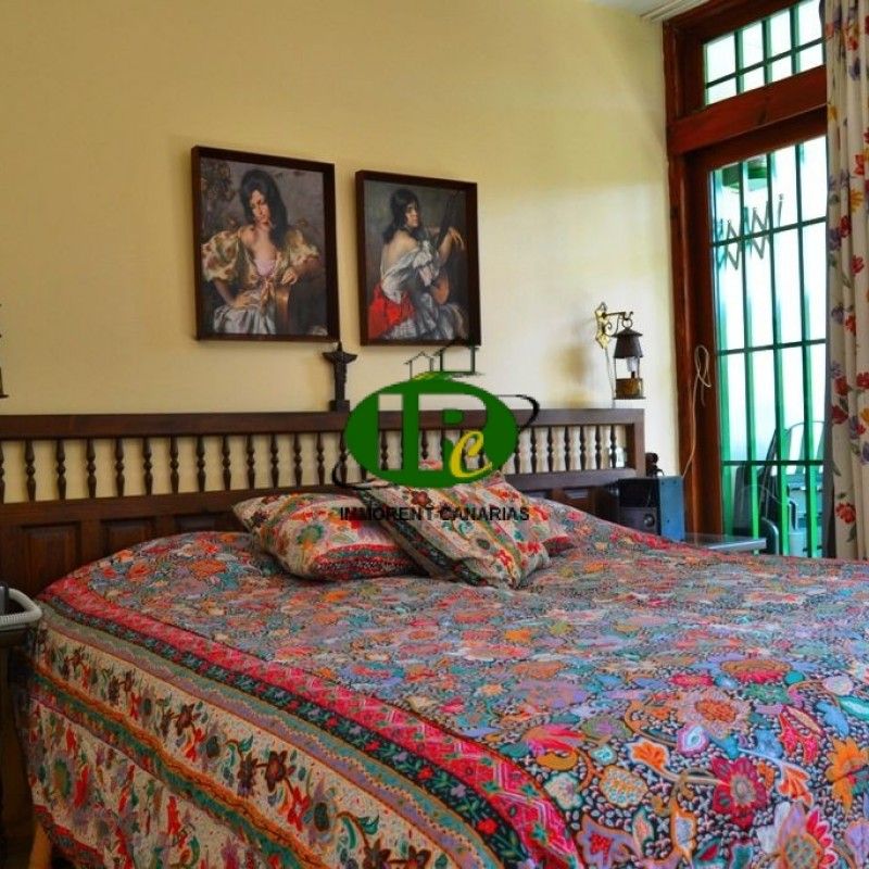 Bungalow with 3 bedrooms and 2 bathrooms to 80 square meters in the first row to the sea, on the beach - Photo 1