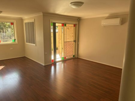 Spacious 2 Bedroom Villa in Quiet Location - Photo 4