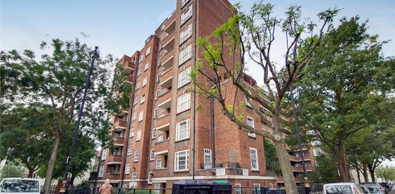 2 bedroom flat in Cambridge Street - Photo 2