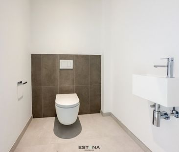 Lichtdurchflutete Dachgeschosswohnung mit beeindruckendem Panoramab... - Photo 2