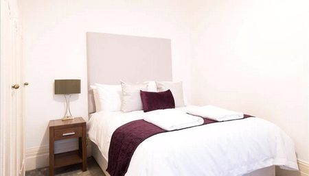 5 bedroom apartment to rent - Photo 2