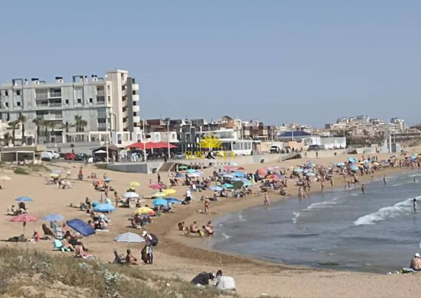 TWO-BEDROOM APARTMENT – TORREVIEJA