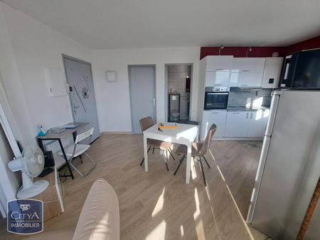 Location Appartement 1 pièce 31m² ROYAN 17200 - Photo 2