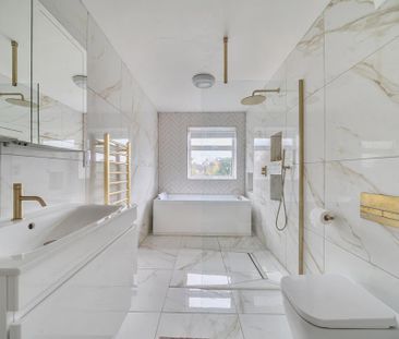 4 bedroom semi-detached house to rent - Photo 6