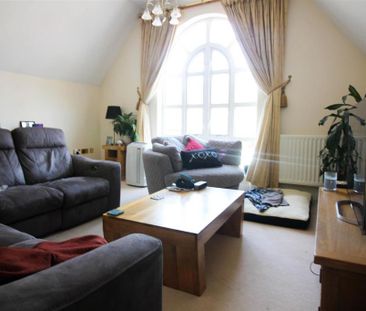 3 bedroom end of terrace house to rent - Photo 1
