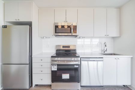 For Lease - 51 CLARINGTON Boulevard Unit# 1107, Clarington, Ontario - Photo 5