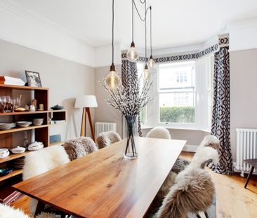 5 bedroom detached house to rent - Photo 4