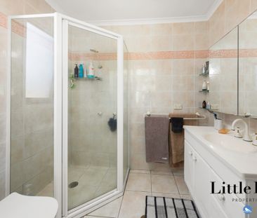 2 Adamson Crescent, Wanniassa ACT 2903 - House For Rent | Domain - Photo 4