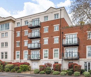 Flat to rent - Masons Hill, Bromley, BR2 - Photo 1