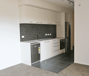 THE FIREMAN'S APARTMENTS - PETONE - Photo 4